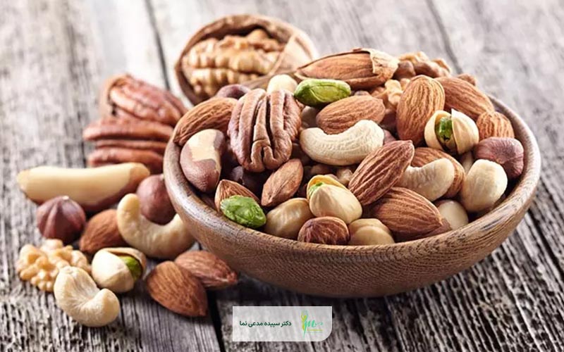 ویتامین ها و مکمل هایی که بهبود خشکی پوست کمک میکنند